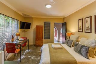 Pumleni Guesthouse - Hartbeespoort - 8