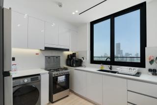 Exclusive Stunning 3BR Apartment - JVC Binghatti - 1