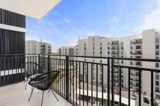 Silkhaus Chic 1BDR with Canal View on Yas Island - Abu Dhabi - 6