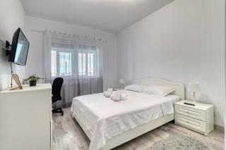 Homie Gray Apartment - Private Parking - Self Check-In - 1