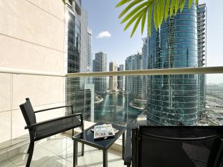 Trophy 1BR Retreat w Balcony, Pool, Gym in JLT - 2