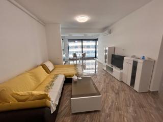 Teacher3 - Mamaia - 5
