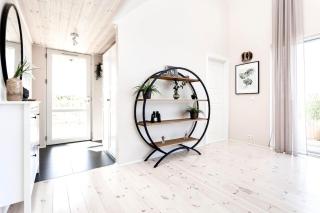 Northern lights Luxury with hot tub! 10 min to city - 2