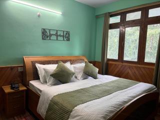 Hotel Geetanjali - 1