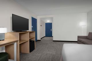 Spark By Hilton San Antonio Airport - San Antonio - 1