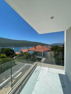 Villa Le Grand Bleu - Ðenovići - 1