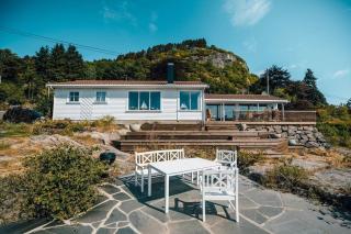 Flott Feriehus ved sjøen Farsund - Farsund - 0
