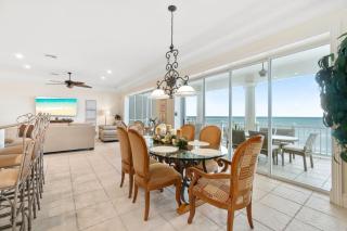 Crystal Seashore, Gorgeous 4 Bed, 5 Bath Beachfront Family Pool House - Bonita Springs - 5