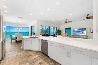 Just Renovated, Beachfront Pool Home, Panoramic Gulf Views - 2