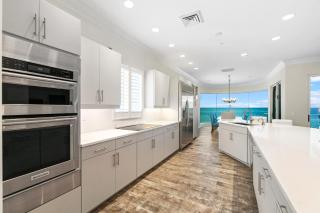 Just Renovated, Beachfront Pool Home, Panoramic Gulf Views - Bonita Springs - 1