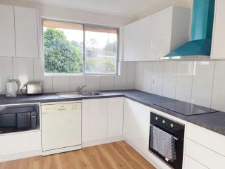 Sunny Retreat House - 7