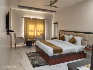 MOMENTS RESORT - Rānchī - 9