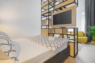 Ullman Apartments - 3