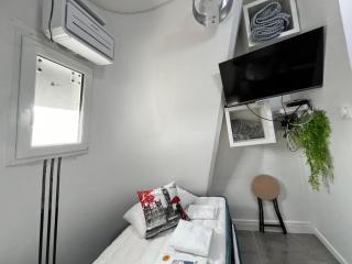 PARIS BASTILLE BERCY GARE DE LYON CHAMBRE CLIMATISEE 9m2 idéal 1 pers ,max 2 pers - 1