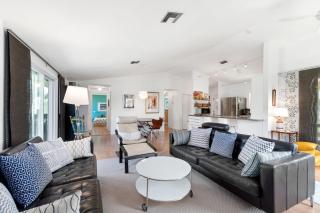 Bonita Beach Getaway, 2 Bed, 2 Bath Couples Beach Escape - 8