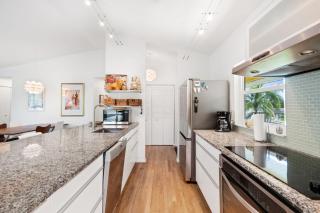 Bonita Beach Getaway, 2 Bed, 2 Bath Couples Beach Escape - 3