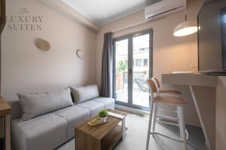 Aelia Jacuzzi Suite, The Luxury Suites - 5