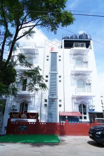 Meridian Rooms and Service Apartment - Mysore - 0