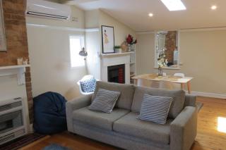 Stylish country cottage in central Orange - Orange - 7