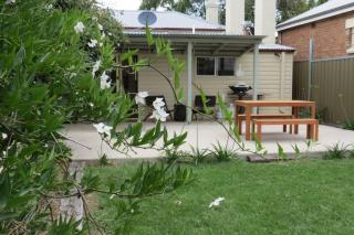 Stylish country cottage in central Orange - Orange - 2
