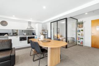 City Life 2BR Apt with Pool,Gym, Sauna, Carbay - 9