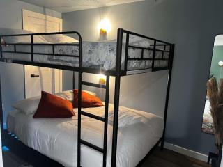 Flamingo Jungle Tropical-Themed Getaway at Ports on Portland, Unit #2 - Halifax - 9