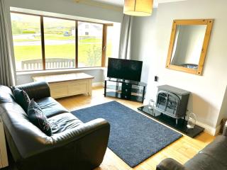 House No 3 Dingle Lispole Holiday Homes - Dingle - 7