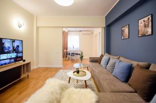 City Living at Its Best - Spacious 2 BR Apartment on Calea Victoriei - Bucarest - 2