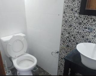 DPTO EN PLENO CENTRO 3 AMB con COCHERA no se acepta grupo de jovenes - 8