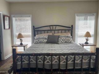Smokey Mountain Getaway - new renovation - Mountain Views with Sunsets - Whittier - 6