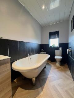 Stylish 2Bed House in the Heart of Wigan - Wigan - 6