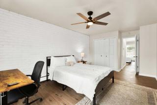 Sterling Heights Tranquil Retreat - 4