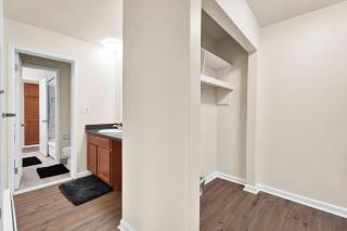 Sterling Heights Tranquil Retreat - 3