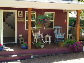 The Cottage on Claire - 9