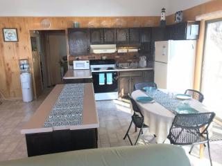 Sunset Haven Cottage - Aurora - 1