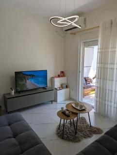 Mary's Beach Apartament Qerret - Golem - 8