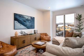 Modern Mountain Escape - 8