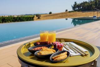 Oikos Sani Suites - Sani Beach - 5