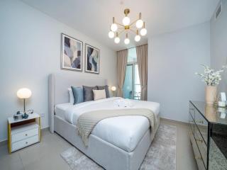 Sleek 2 Bed in Sports City - Dubai - 1
