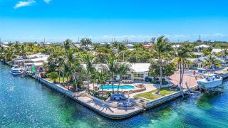 Triple Crown Villa - Stock Island - 7