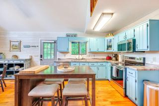 Lakefront Murphy Getaway with Deck, Dock and Kayaks! - Murphy - 1