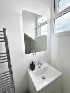 Modern 4 Bed En-suite House in Leeds - Free parking - Headingley - 9