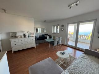Stunning Views | Modern | Walk Everywhere | Bol - Bol - 8