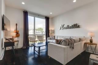 Epic Location- Steps from 12th S, Sleep12 - Nashville - 8