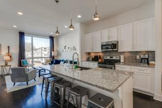 Epic Location- Steps from 12th S, Sleep12 - Nashville - 7