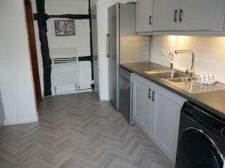 Lilac Cottage -Sleeps 8 -HOT TUB - Aston Cantlow - 1