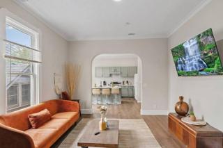 2 Units Combined - Historic 5BR - 2 Living - 2 Kitchens - Indianápolis - 3