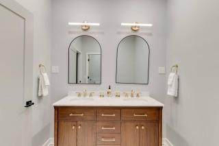 3BD -Rooftop Escape- Steps from The Gulch Fun - 9