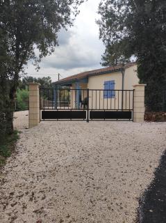 Maison privée clôturée, piscine hors-sol et spa - 2