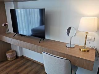 Cicada Bed Sea View Hua Hin Beachfront x La Habana, Room visited by Thai Travel Bloggers on 2022-2024 - 1